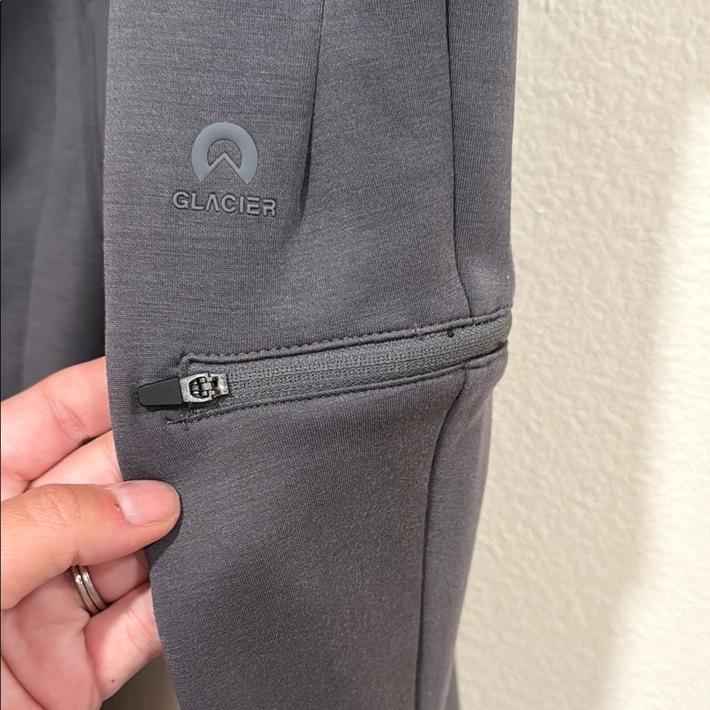 Gray Slim-Fit Sweatpants with Tapered Legs - Picture 5 of 10